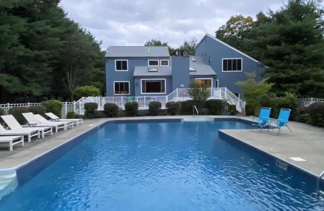 6 Bedroom Elegant and Comfy Upstate Oasis SANITIZED