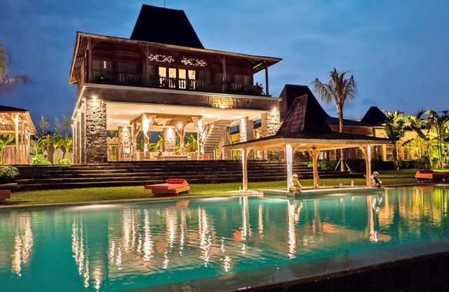 6 Bedroom Luxury Villas, 28-metre-long private swimming pool