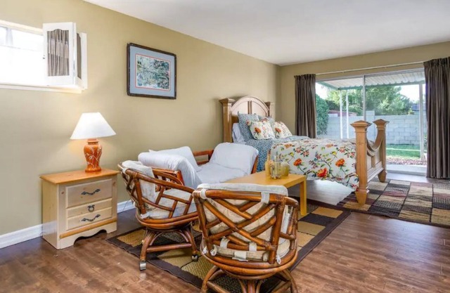 6 Miles From Disney, Between : Los Angeles, & San Diego Close to Vietnamese Town Center