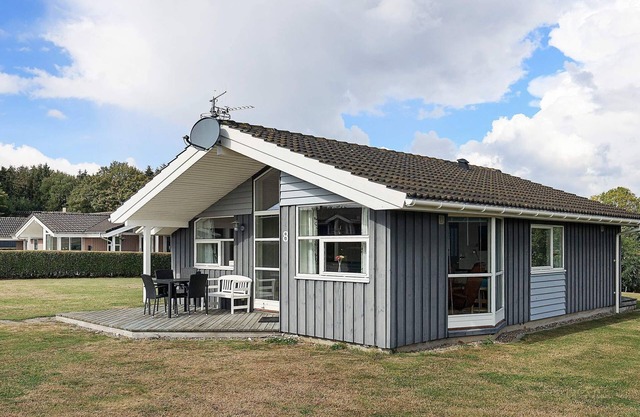 6 person holiday home in Rudkøbing-By Traum