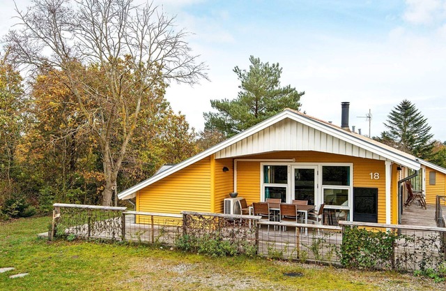 6 person holiday home in Knebel-By Traum