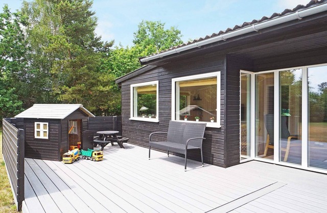 6 person holiday home in Højby-By Traum