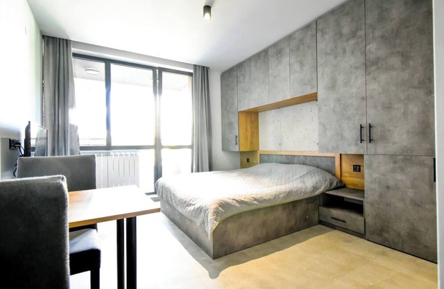 6 Studios | 6 Bathrooms | 2 Levels | Kitchens