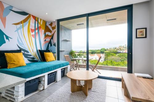 603 2SIX2 Florida Road by Host Agents