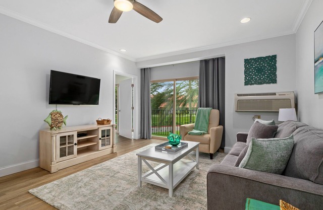 617 Just Listed - Fresh, Free Wifi and Parking 617