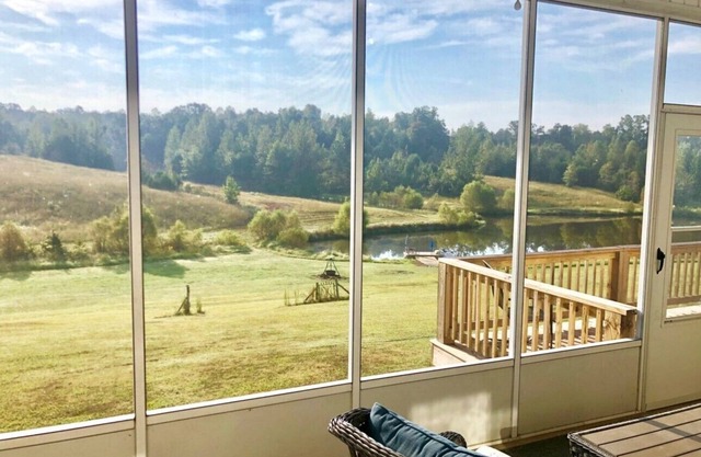 62 ac near Natchez Trace State Park, stocked pond, near Memphis/Nashville
