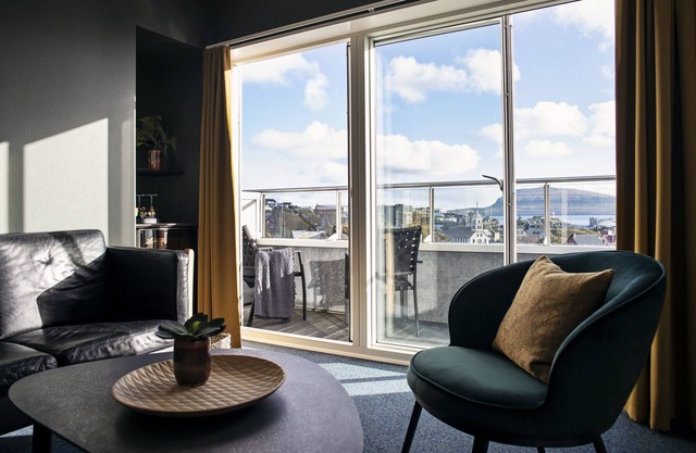 62N Hotel