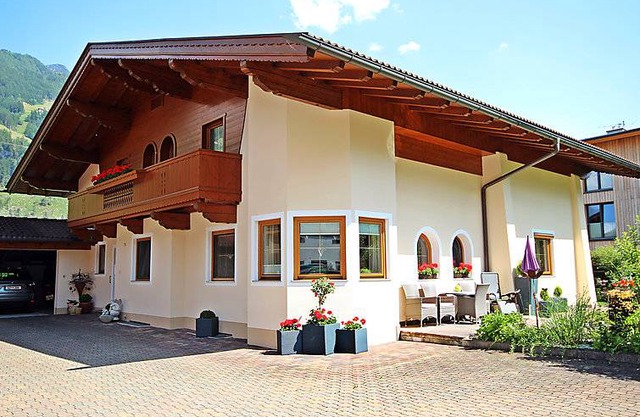 65 m² Apartment ∙ 1 bedroom ∙ 2 guests