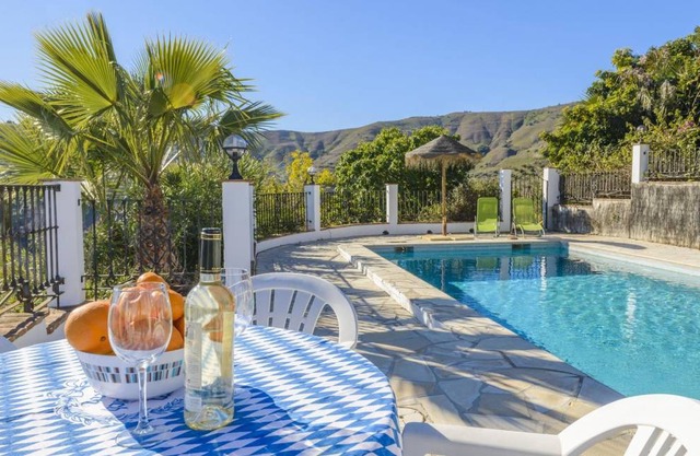 65 m² House ∙ 2 bedrooms ∙ 6 guests