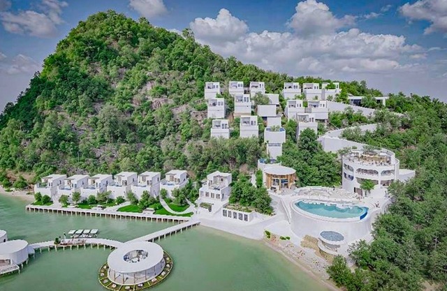 69 Resort & Beach Club