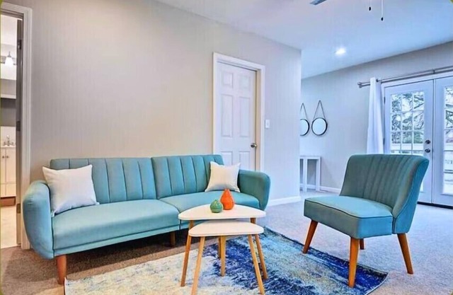 6BR Getaway | Near Lucas Oil & Downtown Indy
