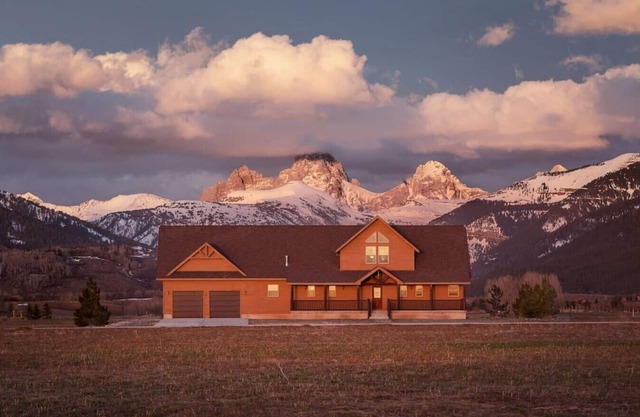 6BR Rustic Retreat Teton Views