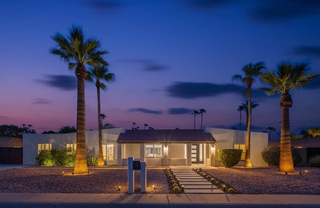 6BR Spacious Oasis- Summer Specials!
