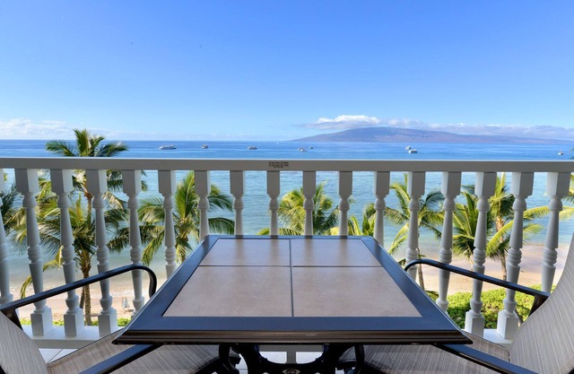 6th Floor Oceanfront Luxury – Spectacular!