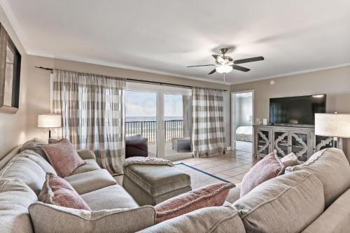 6th Floor Updated and beautiful Oceanfront condo with balcony fishing pier