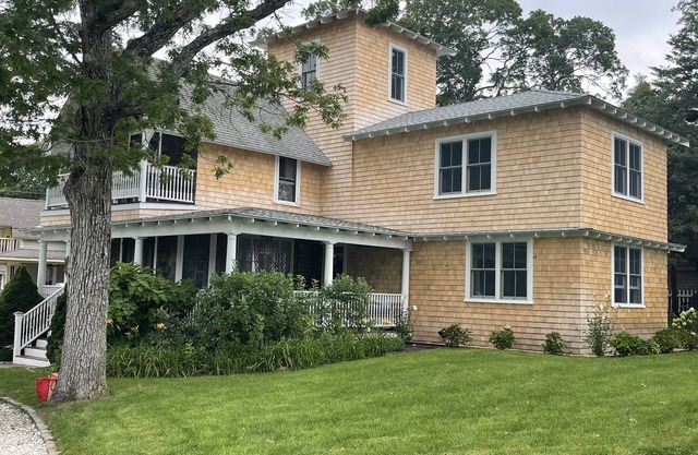 7/6-7/13 AVAILABLE DUE TO LAST MINUTE CANCELLATION! Walk to Beach!