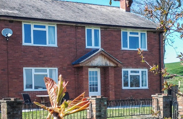 7 bedroom accommodation in Llanyblodwel