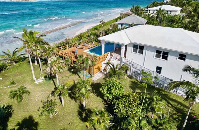 7 bedroom Ocean Front in Double Bay Eleuthera with NOT heated pool