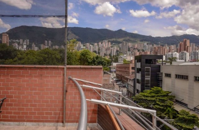 7 Bedroom combo PH roof deck 2 hot tubs