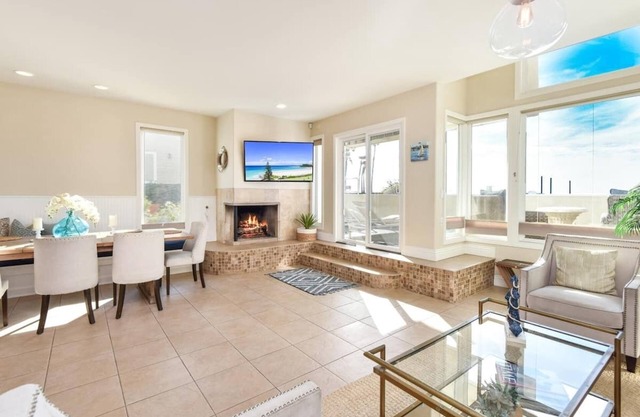 7 Bedroom Oceanfront Home & Back House