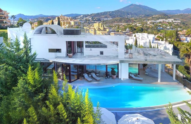 7 bedrooms villa with sea view private pool and jacuzzi at Marbella 3 km away from the beach