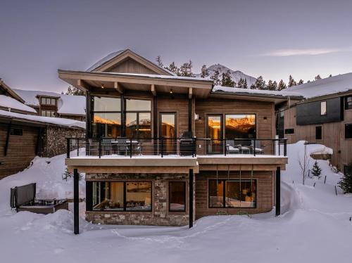 7 Deep Forest home