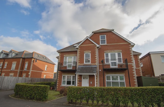 7 Harbour Reach, WEYMOUTH