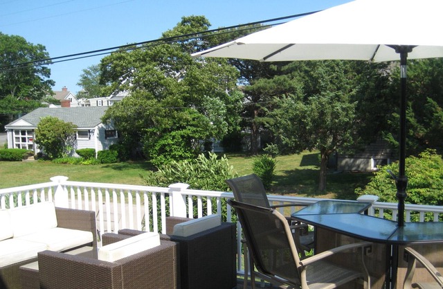 7 Houses from Private beach