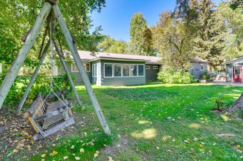 7 Mi to Bighorn Natl Forest Dog-Friendly Home