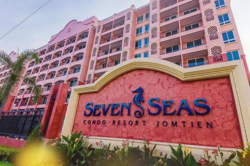 7 Seas Condo by Thitipong