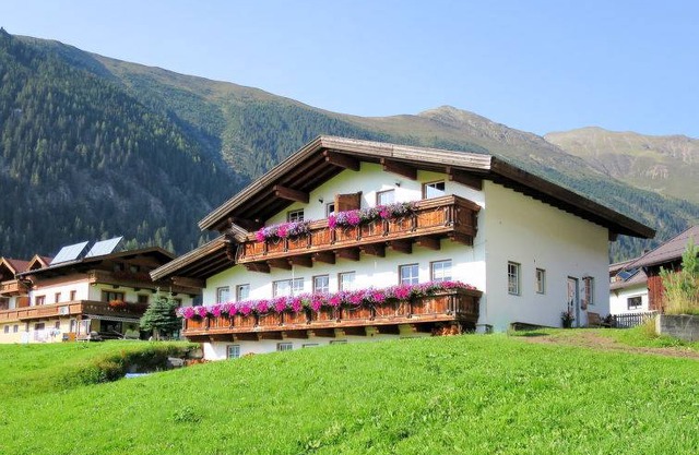 70 m² Apartment ∙ 2 bedrooms ∙ 6 guests