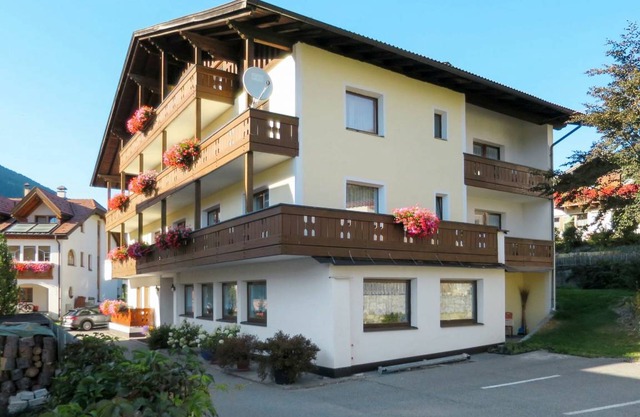 Haupthaus Schönblick St Valentino Persons 