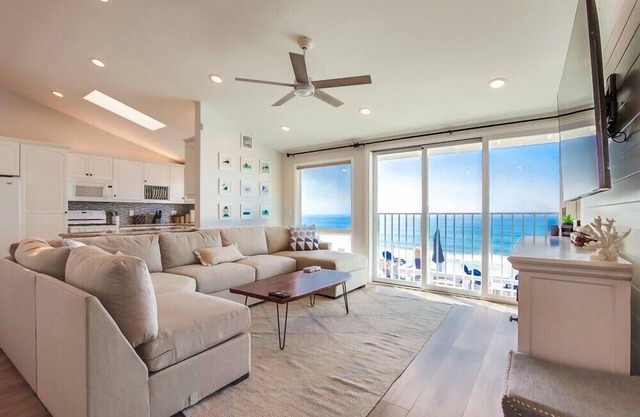 75' Ocean Front Villa on 1/3 Acre * 10ksf Outdoor Space * A/C