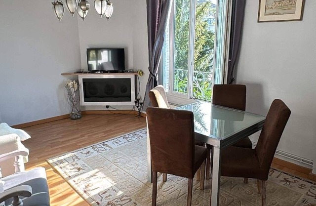 75m2 apartment between Paris/Versailles