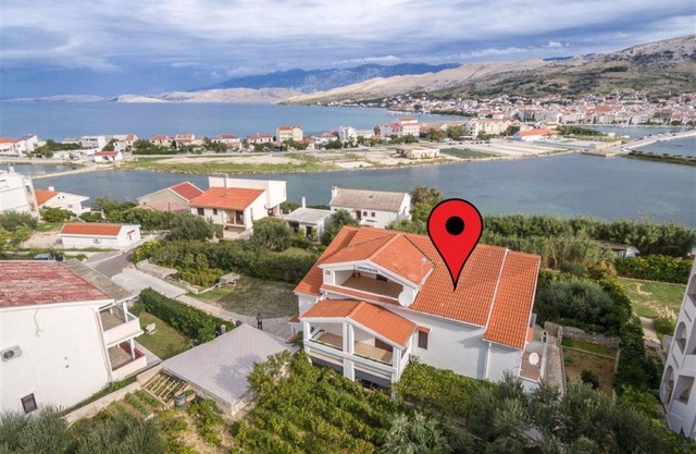 77 m² Apartment ∙ 2 bedrooms ∙ 5 guests