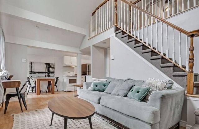 77 rue scott updated · Cheerful Loft in Gatineau