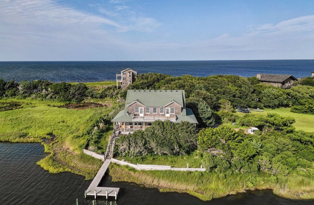 7825-The Carolina Moon, | Canalfront | Frisco | Sleeps 8