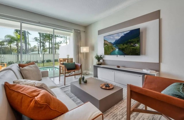 7961 Luxurious 4-Suite Villa with Private Pool 10 Minutes from Disney