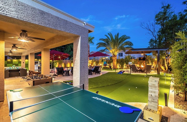 7BR/4BATH Paradise PV w/HEATED Pool, Hot Tub, Billiards, Arcade Room,& Golf