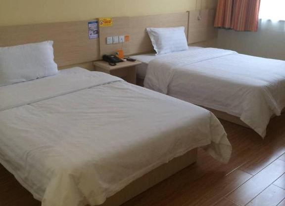 7Days Inn Dezhou Qihe Coach College