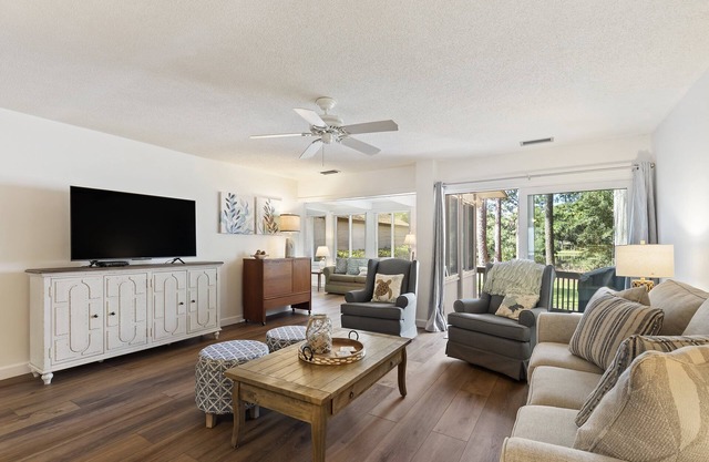 7th Heaven Hideaway - Great Rates