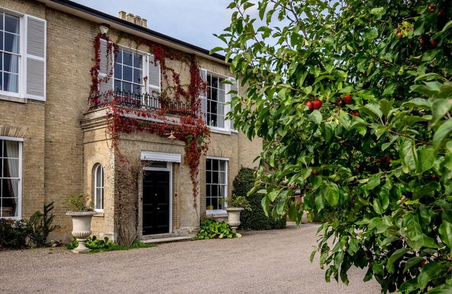 8 Bedroom Georgian Country Home