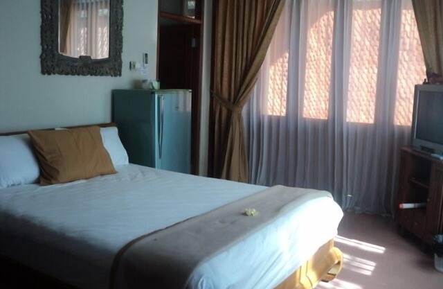 8-Bedroom House in Denpasar, Bali