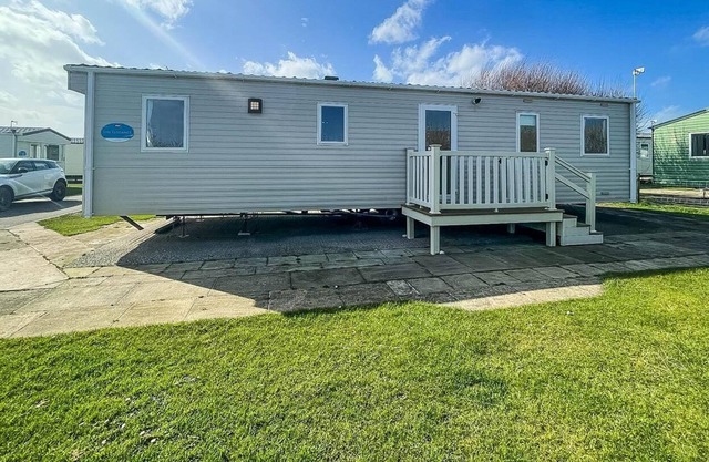 8 berth caravan at Skipsea Sands in Yorkshire ref 41139SF