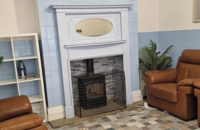 8 Guests - Free Parking - Full Equipped House