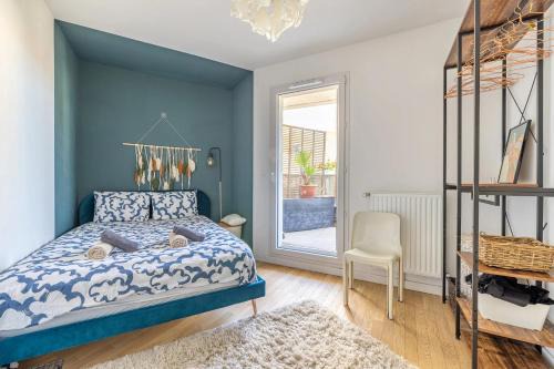 80sqm flat, terrasse and parking near Metro