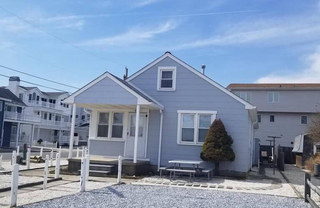 8816 Pleasure Ave East-Front