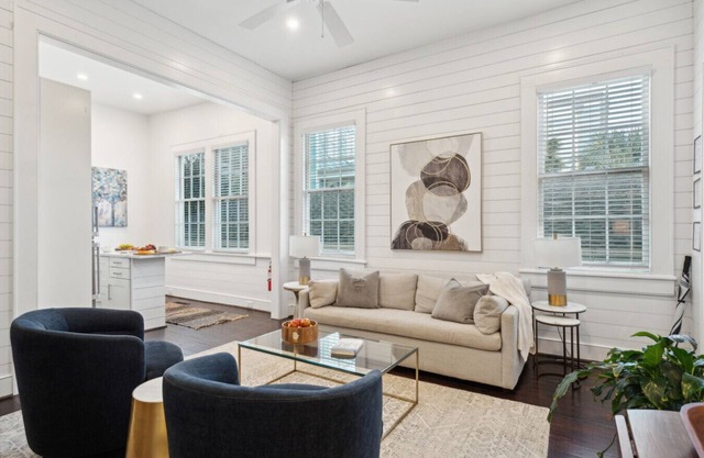 8B at Saint Philip Square, One Block to King, Spacious Group and Family Favorite