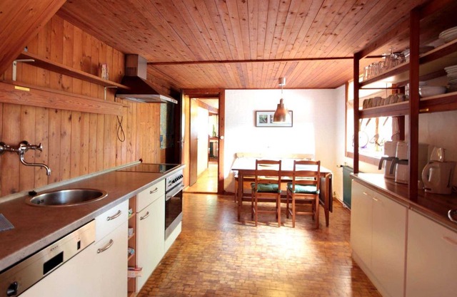 8RB3 - Blue House by Rujana