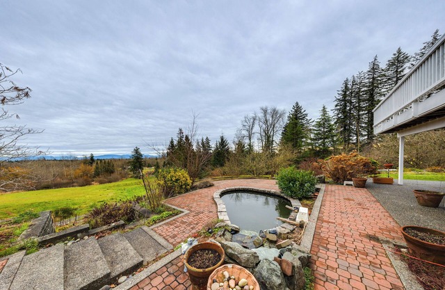 9 Mi to Birch Bay: Duplex w/Mt Baker Views!